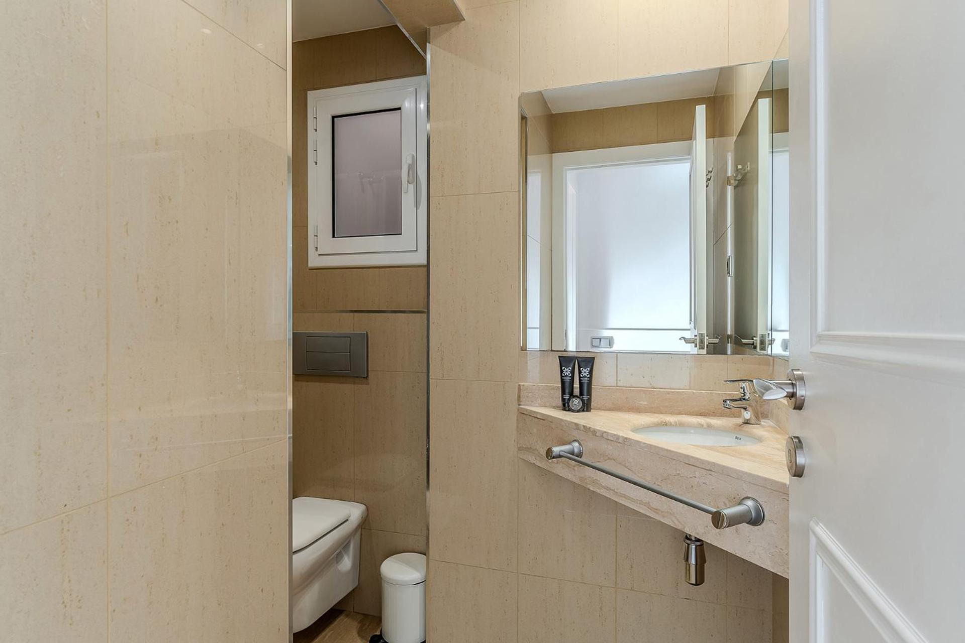Enjoybcn Fira Apartment Barcelona Buitenkant foto